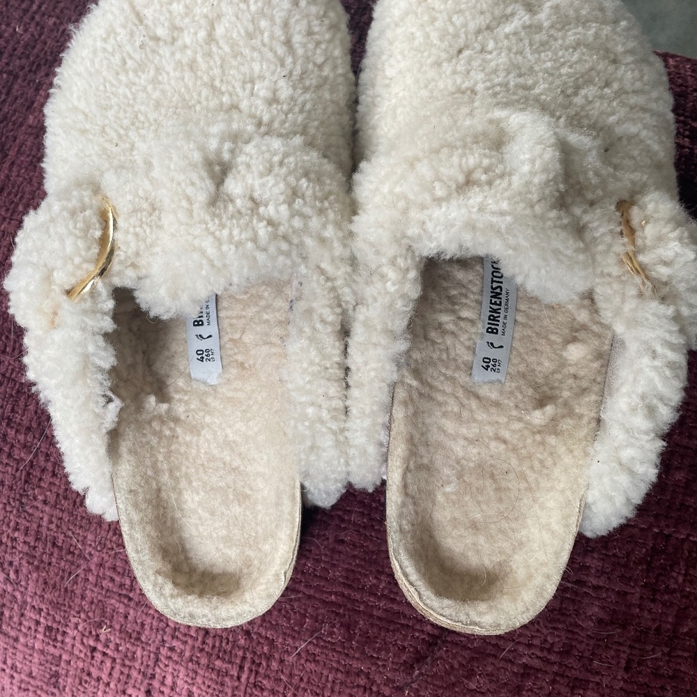 Birkenstock big buckle teddy clogs